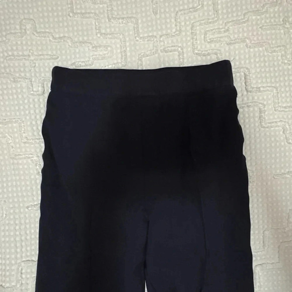 SPANX tall Ponte flare pant.   Smoke free home. - Picture 5 of 7